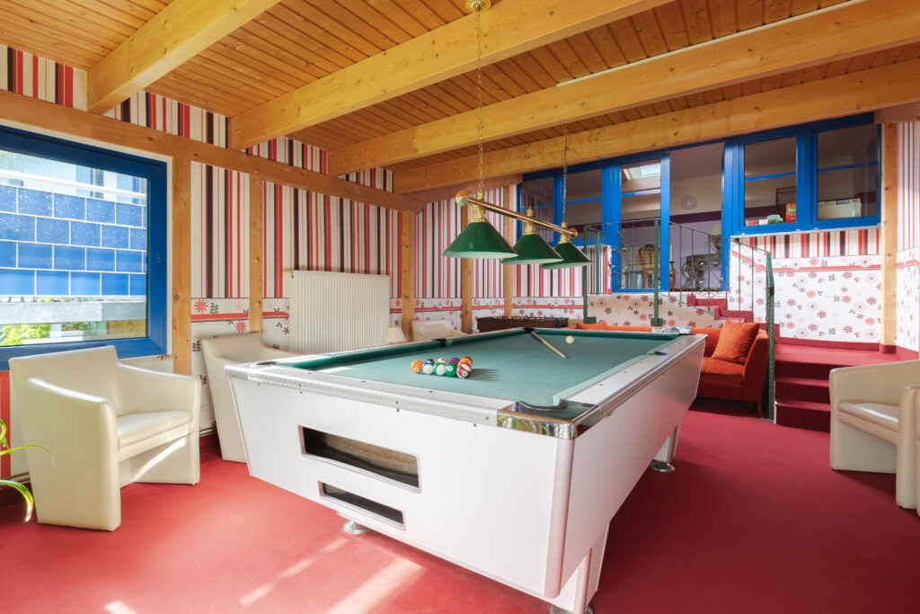 Billardtisch im Hotel Klaus Störtebeker in Jarnitz